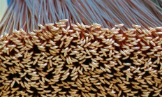 格力市场总监朱磊晒工厂图：铜管堆成山！坚决不用铝代铜