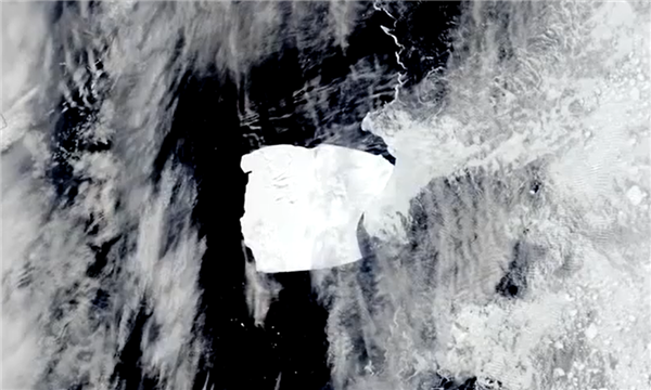 1986年从南极脱离 全球最大冰山三个月内面积减少超三分之一