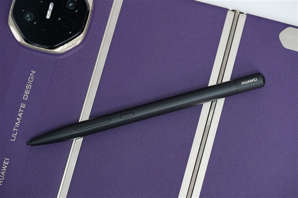 全球第2款三折叠！华为Mate XTs非凡大师图赏