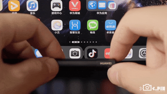 别人挤牙膏可能被骂 但三折叠情有可原