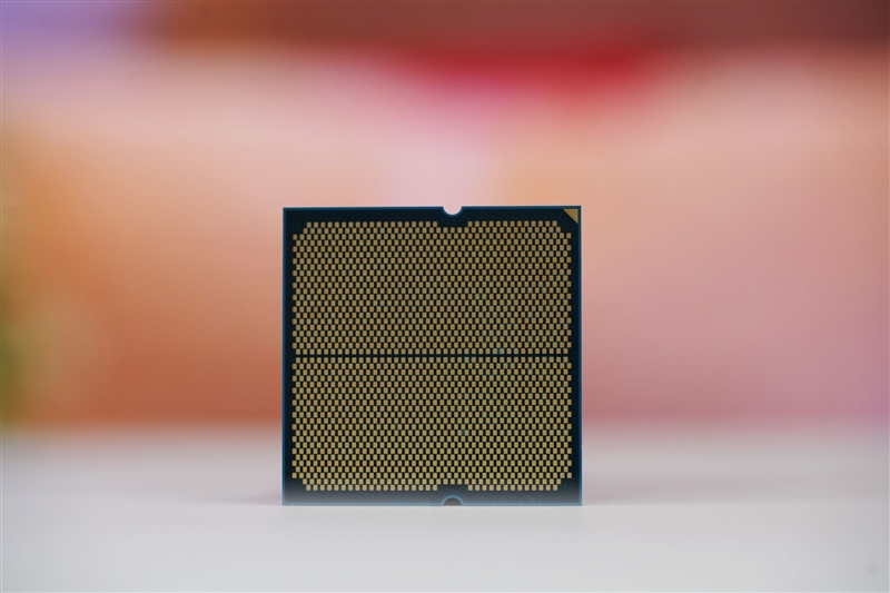 只用一半功耗 就赢了i5-14600K！AMD锐龙5 9500F评测