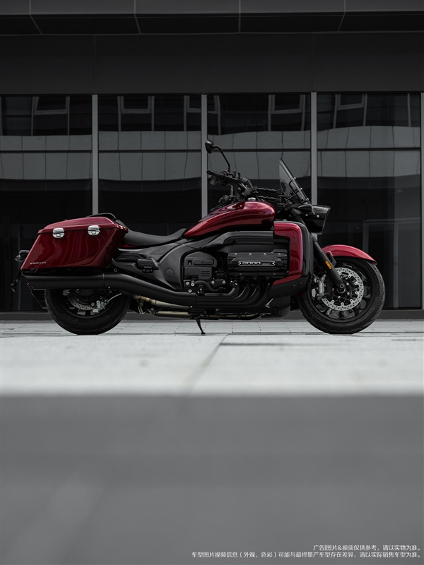 水平对置8缸机 长城灵魂巡航摩托车官图公布：黑红配帅炸了