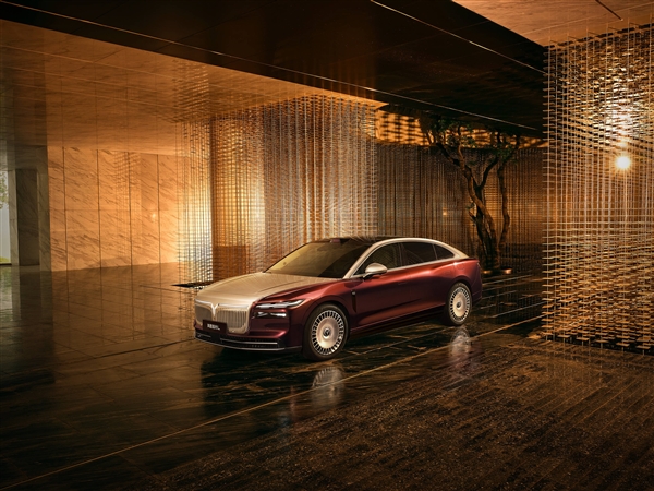 岚图高管放话！“混动绝非过渡方案” 直言它才是出行场景的“最优解”