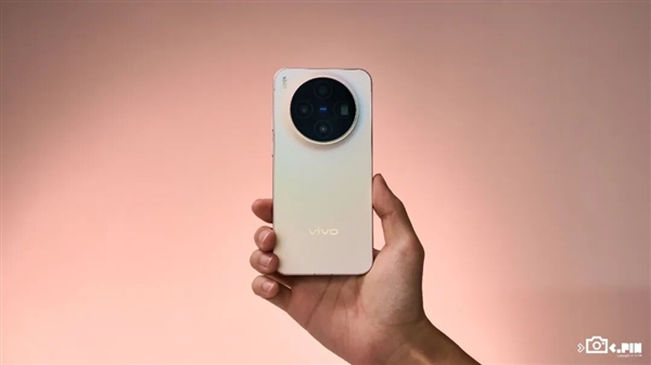 4399元起的vivo X300 能成为今年最强标准版手机吗