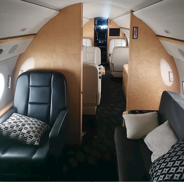 降价八百万仍流拍！全国首例查封大飞机将第4次拍卖