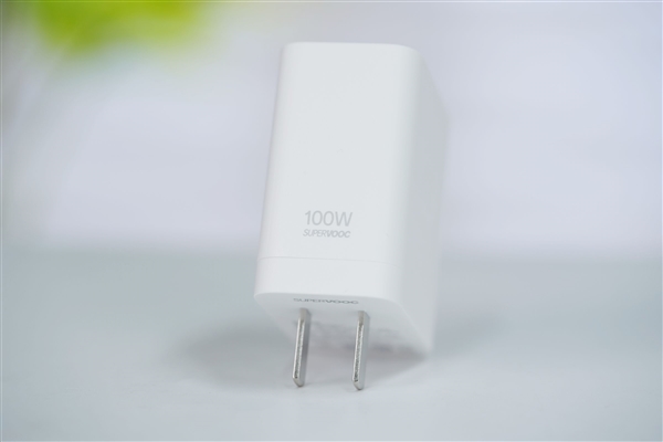 全球首发理光GR影像！真我GT8 Pro图赏