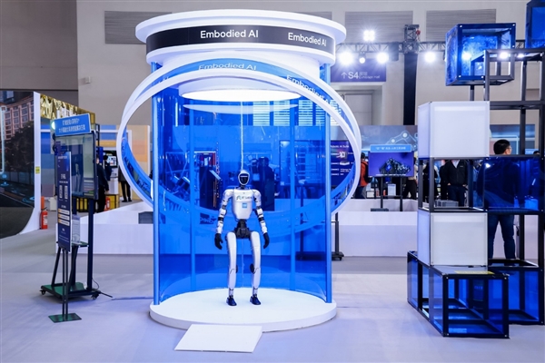 四十而立 再次雄起！Intel创新未来的“火锅哲学”