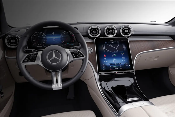 终于有实锤了：缺少实体按键的车就是更危险