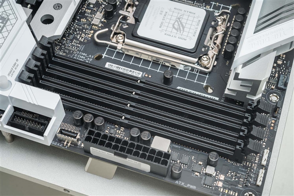 内存疯涨！DDR3主板销量疯涨2-3倍，难道我的DDR2还要继续服役