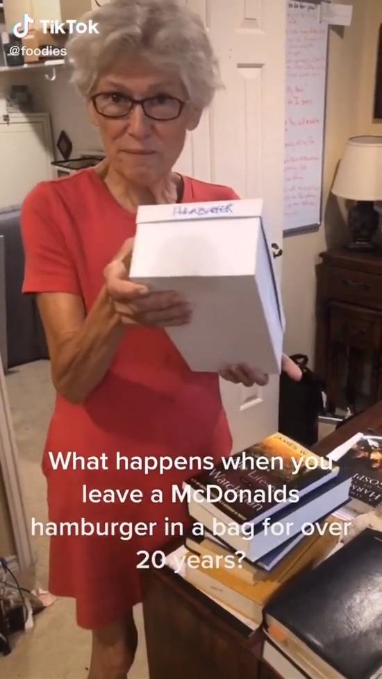 麦当劳套餐保存20年没发霉、腐烂！网友热议
