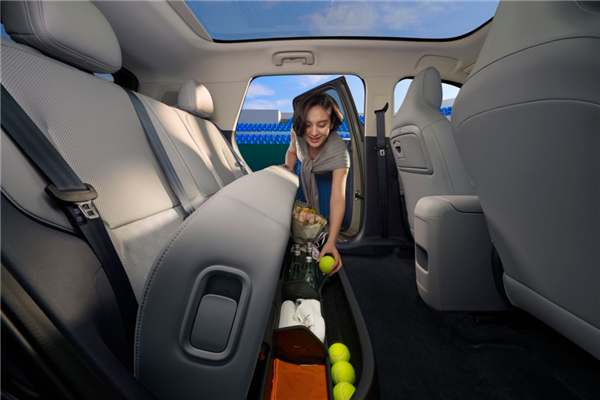 零跑夯爆了！6.58万开卖A10 把激光雷达打到8万级