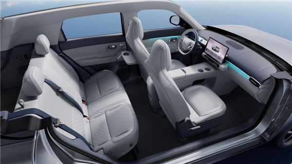 零跑夯爆了！6.58万开卖A10 把激光雷达打到8万级