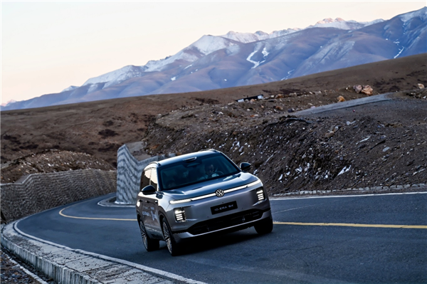 EA211发动机变身增程器 上汽大众ID. ERA 9X开启预售：32.98万起