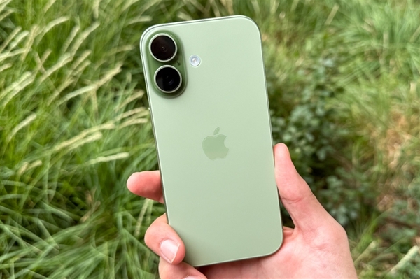 苹果iOS 27下周亮相：清理老旧冗余代码 iPhone 17等续航增加