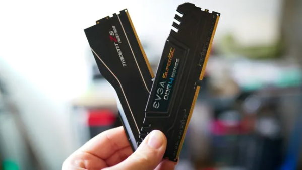 DDR4拖后腿了!英特尔平台DDR4/DDR5性能实测:最大差25.3%