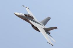 波音向美国海军交付首架F/A-18超级大黄蜂Block III战斗机