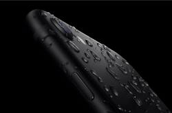 新iPhone SE还是iPhone 8S？旧瓶装新酒 缝补又三年