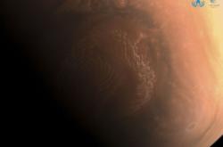 国家航天局发布天问一号探测器拍摄高清火星影像