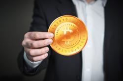 加密货币出现崩盘式行情：比特币暴跌15% 超400亿灰飞烟灭