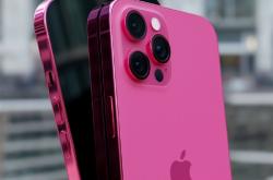 iPhone 13“玫瑰粉”上手图曝光：小刘海+通体粉色 年底登场