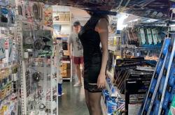 180cm的乌克兰美女在日本什么样：像极了八尺夫人 男人们看完扎心