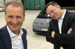Model3销量超高尔夫！大众CEO迪斯狂捧马斯克 特斯拉制造能力超大众