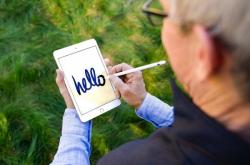 苹果CEO库克：不希望果粉沉迷iPhone 手机应丰富生活