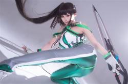 日本美女Cos《星刃》女主伊芙：还原度高
