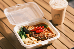 男子日均点外卖2.5次需终身服药 塑料包装是“血管毒剂”