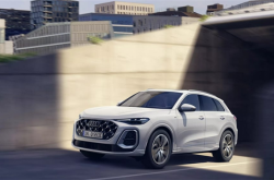 纯电续航100km！全新奥迪Q5插混版官图发布：海外售价52.5万元起