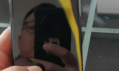 华为Mate 30 RS保时捷被火烧到面目全非：还能充电玩游戏