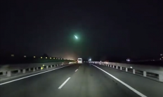 北方多地夜空现不明发光飞行物：不排除人造物体坠落