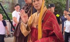 国庆长假多位老戏骨集体景区再“上岗”：大话西游唐僧、鸠摩智等重现经典角色