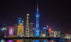 上海东方明珠玻璃地板疑热炸 工作人员：已紧急处理