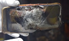 手机在车内暴晒引发爆炸差点毁了一辆车：这些“定时炸弹”要远离