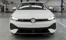 尺寸直逼大哥“迈腾”！全新大众速腾实车曝光：长宽高全部增加