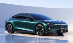 极越车主集体前往百度总部维权：遭冷漠对待 车辆入口设地刺拒绝进入