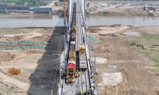 519公里包银高铁完成铺轨 包头至银川从6小时缩至2小时