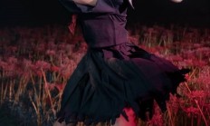 《寂静岭f》女主COS！裙子破损手拎水管