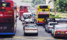 无需两地车牌 广东私家车有望今年内可直接开进香港旅游、探亲