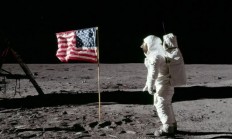 卡戴珊质疑登月造假！NASA再回应：美国登月6次 已重启月球计划这次还是稳赢