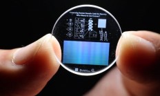 玻璃硬盘数据中心要来了！单块容量360TB、寿命138亿年