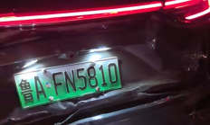高速突现事故车 问界M7自动变道刹停！车主：华为智驾保我全家性命