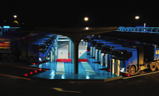 全球首个百兆瓦级重卡超充站发布：华为方案 5分钟补能百公里！