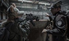 国外美女Cos《逃离塔科夫》角色：颜值高 身材超棒