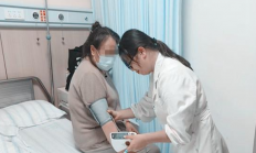 老人将无糖饮料当水喝 患糖尿病酮症