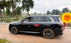 40万级最强SUV 问界M8实车谍照曝光：内饰比M9更好了