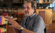 马斯克父亲：我儿子患上了“白宫创伤后应激障碍”