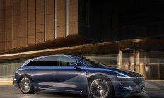 余承东：鸿蒙智行首款旅行车享界S9T今天预售