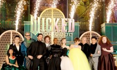 魔法坏女巫打败超人